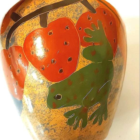Artisan Ceramic Frog Vase - Picture 6 of 10